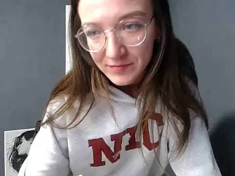shining_pearl_'s Live XXX Chat