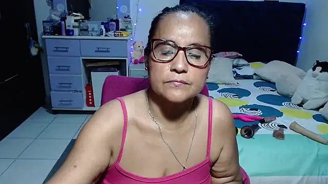 Chat XXX en directo de pervert_mommy_