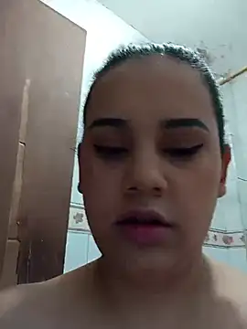 NahomyEvans - Suck my big tits