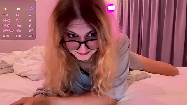 XXX chat uživo modela AlicePinkhead