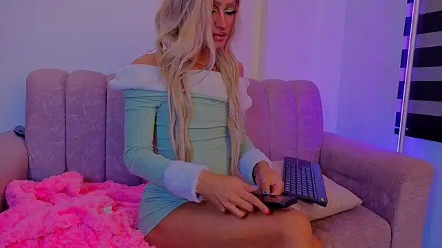 _scarletmoore লাইভ XXX চ্যাট