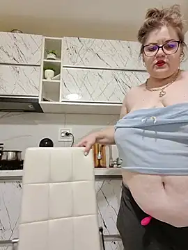 Cindybbwsquirt - Buy.me some strong drink💦💦👅💦👅