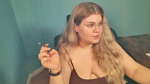 Allyy_baby Chat XXX in diretta