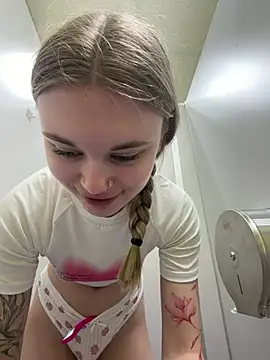 -MiaKitty