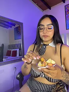 Nina_glow - Stand up and dance sensually.