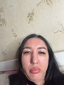 XXX chat uživo modela Naughtbaby_2025