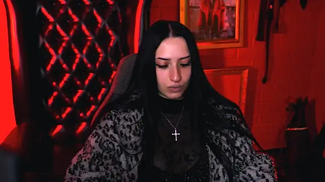 MonicaLowes: онлайн-секс-чат