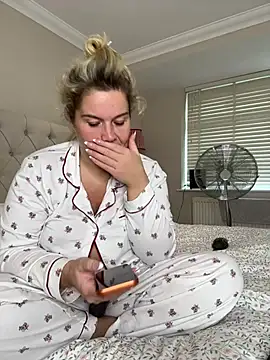 Cl0servip - LT GETS WHATSAPP + SEXTAPE