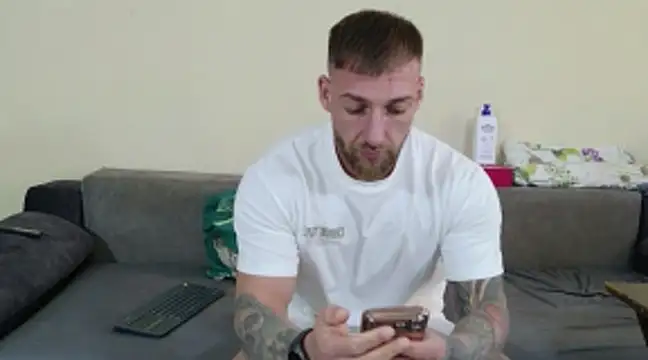 SavageXx – Naživo XXX chat