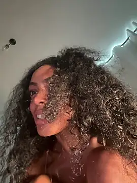 Yasmingarcia - Im horny asf.. help me cum hard 🥺🥺