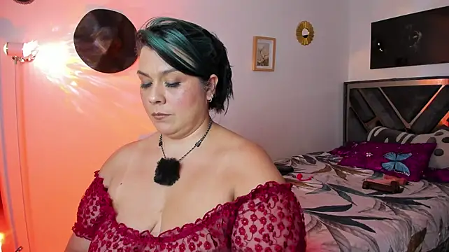 Martina_Foxy01 - Please stand up and turn around.