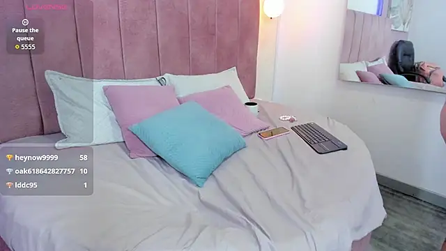 Chat +18 de natalia_bbw_ ao vivo