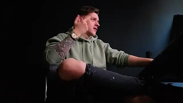 FelixStarkk Chat XXX live