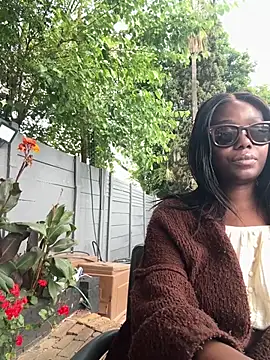 CaramelCandy - Show pussy