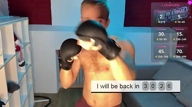 צ'אט XXX בשידור חי של Buddy_Forman