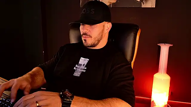 Chat +18 de AngeloEric ao vivo