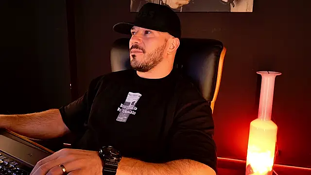 AngeloEric's Live XXX Chat
