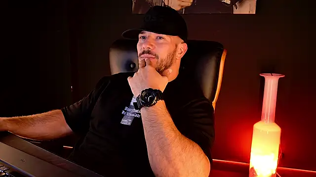 AngeloEric Chat XXX live