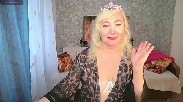 LadyKriss - slap your breast three times