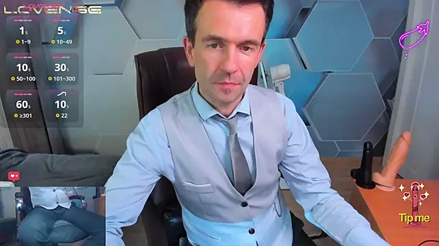 XXX chat uživo modela SteveTiger