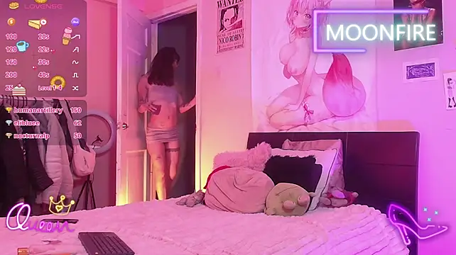 moonfiredancer élő XXX-chatje