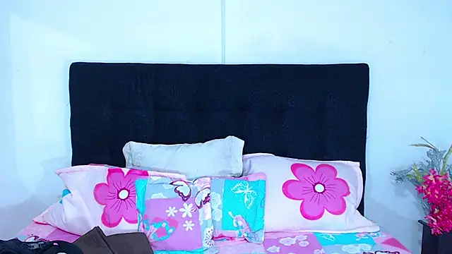 srta_luciana Chat XXX in diretta