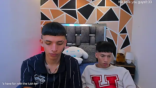 Juan_Nd_Steven's Live XXX Chat
