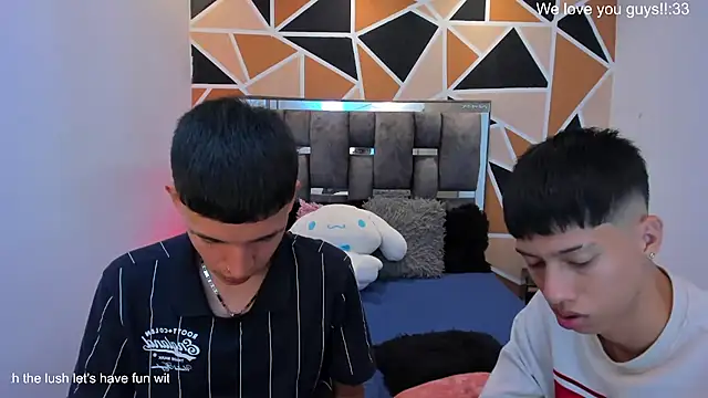 Juan_Nd_Steven Adlı Modelin Canlı XXX Sohbeti