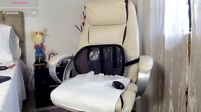 Czat XXX na żywo – yanella_fire