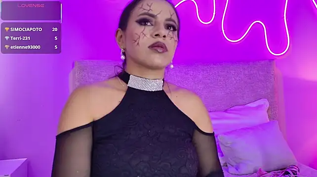 EvaMuriel - I'll masturbate and have a big squirt