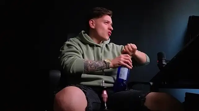 FelixStarkk: απευθείας συνομιλία ΧΧΧ