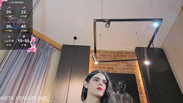 Venus_flame1 – Naživo XXX chat