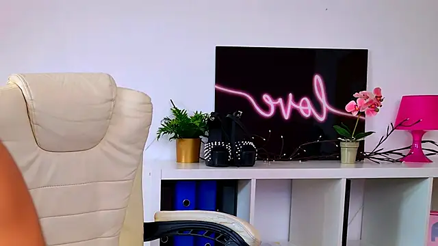 GabiCarter Adlı Modelin Canlı XXX Sohbeti
