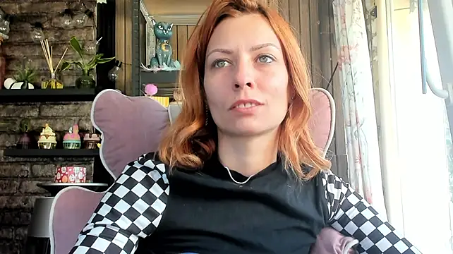 karo123421's Live XXX Chat