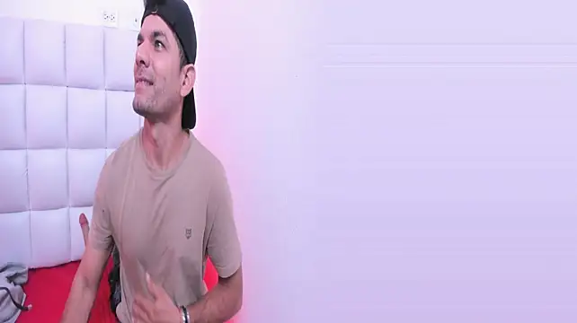 XXX chat uživo modela Esteban_Fox69