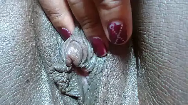 Morenahott1 - squirtt and cum