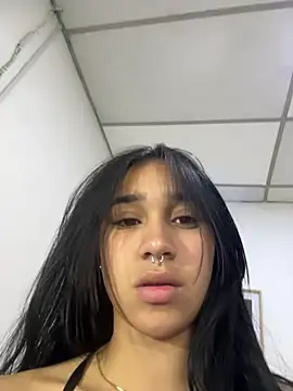 Kylie_Patrick: онлайн-секс-чат