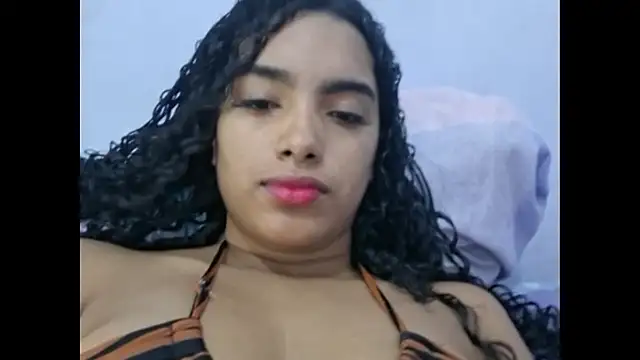 צ'אט XXX בשידור חי של Cataleya_ja