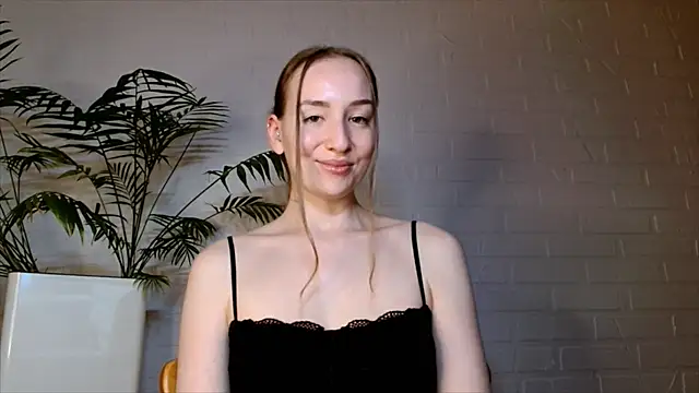 WhitePrincessLuna Adlı Modelin Canlı XXX Sohbeti