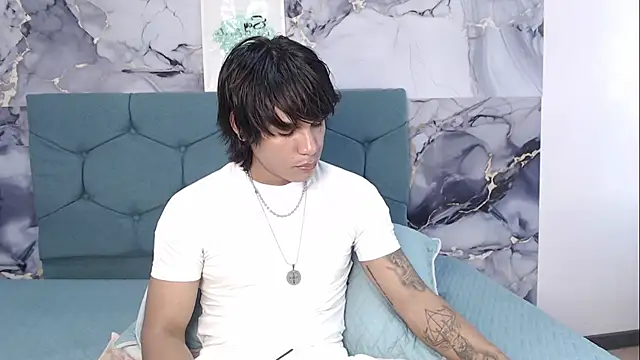 MaximilianRoth XXX чат на живо