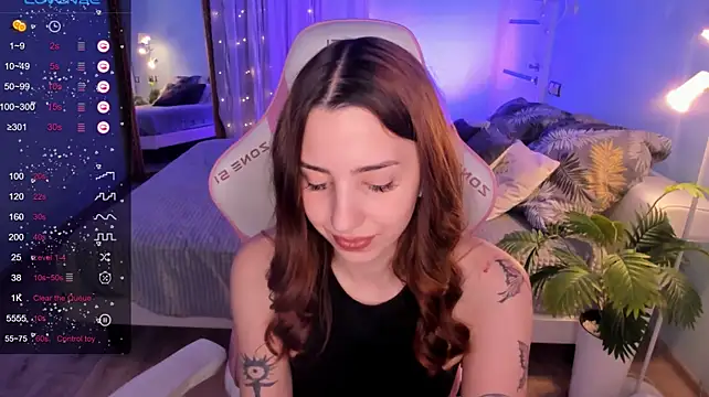 Chat XXX ao vivo de CharliGrace_
