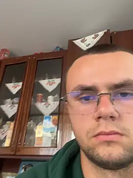 Aleks0001S Live XXX-Chat