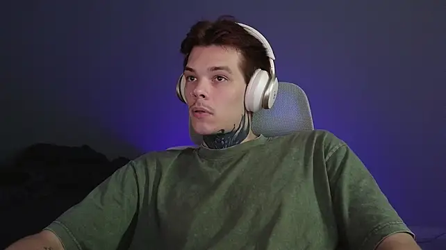 Živý XXX chat DENIS_HERE