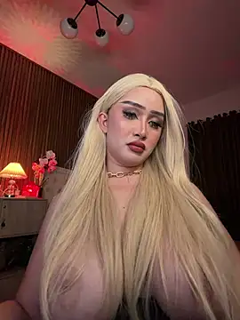 Miss_antonia - let's me3t and fck in RL cumshow !!!!