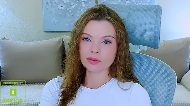 Glossier's Live XXX Chat