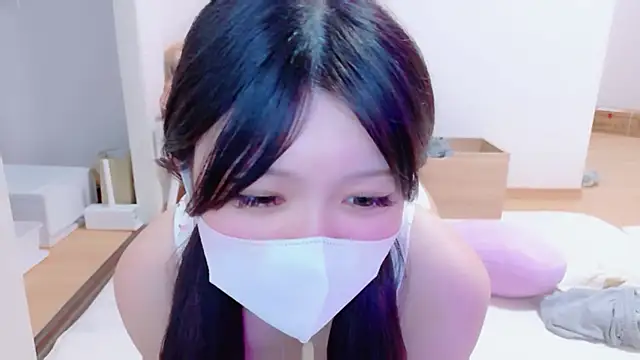 nenecyaann Chat XXX in diretta