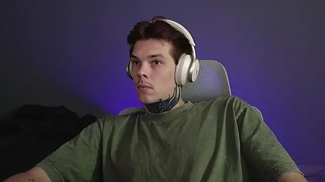 DENIS_HERE – Naživo XXX chat