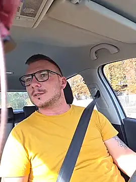 Czat XXX na żywo – Flashdick91