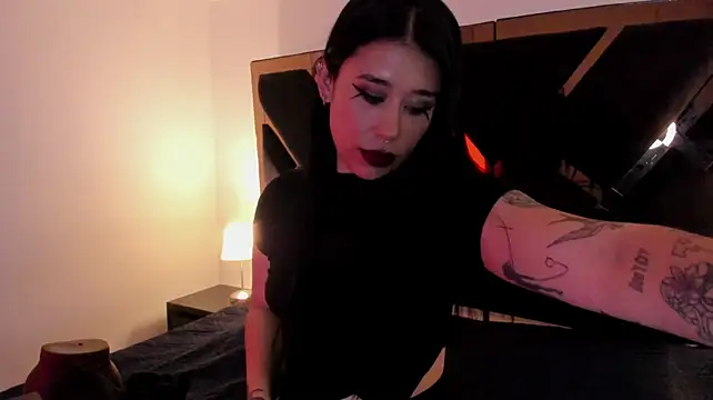 SusanVilla's Live XXX Chat