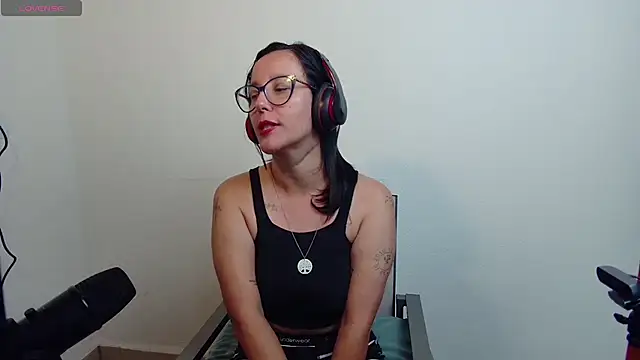 mahina84 Chat XXX in diretta